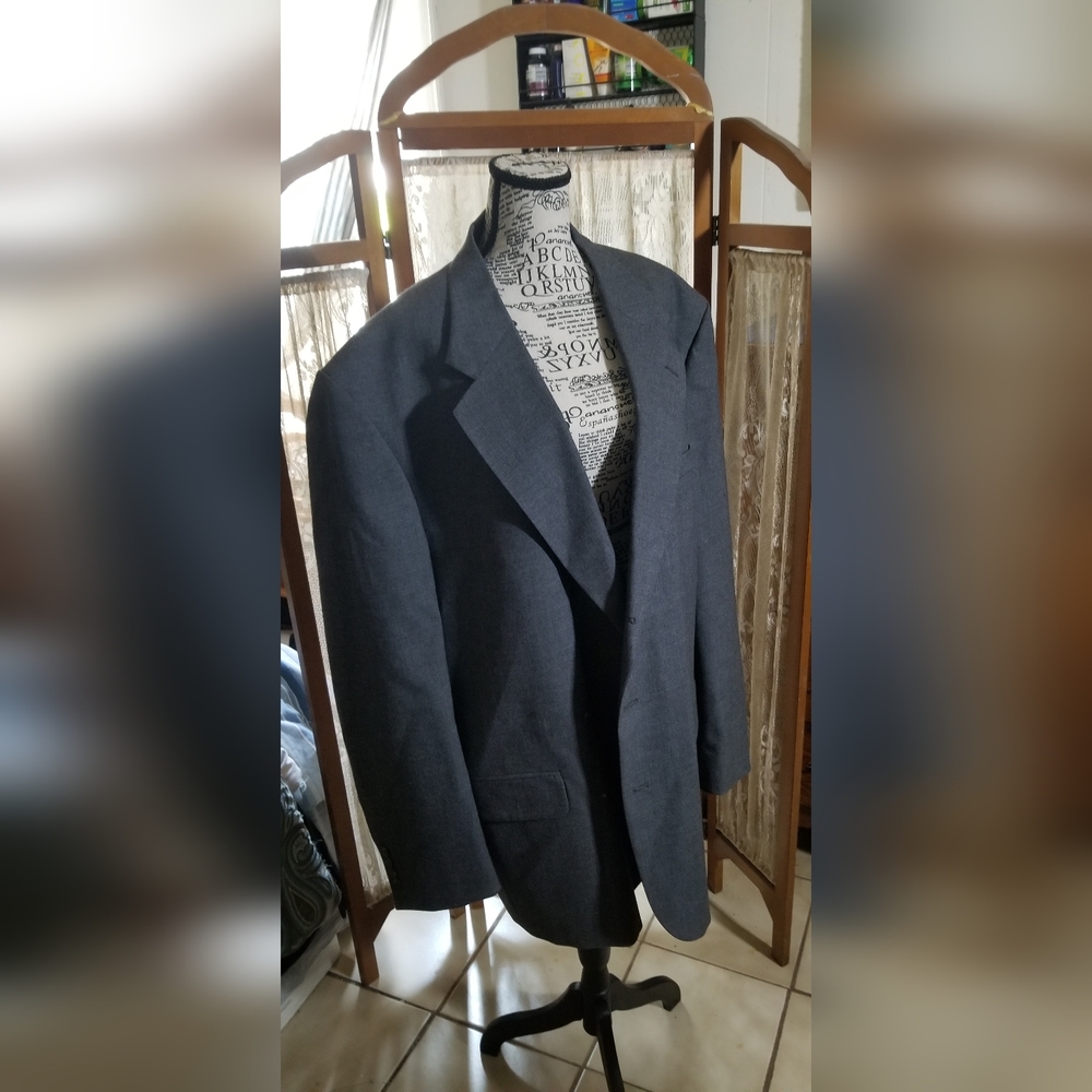 48L Men's Suit Coat & Pants